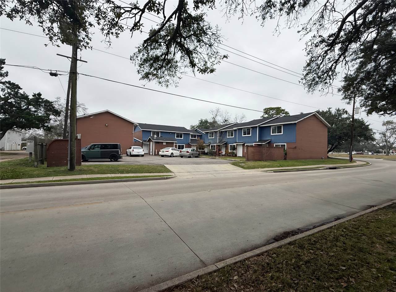 1904 Mustang Road - Photo 1