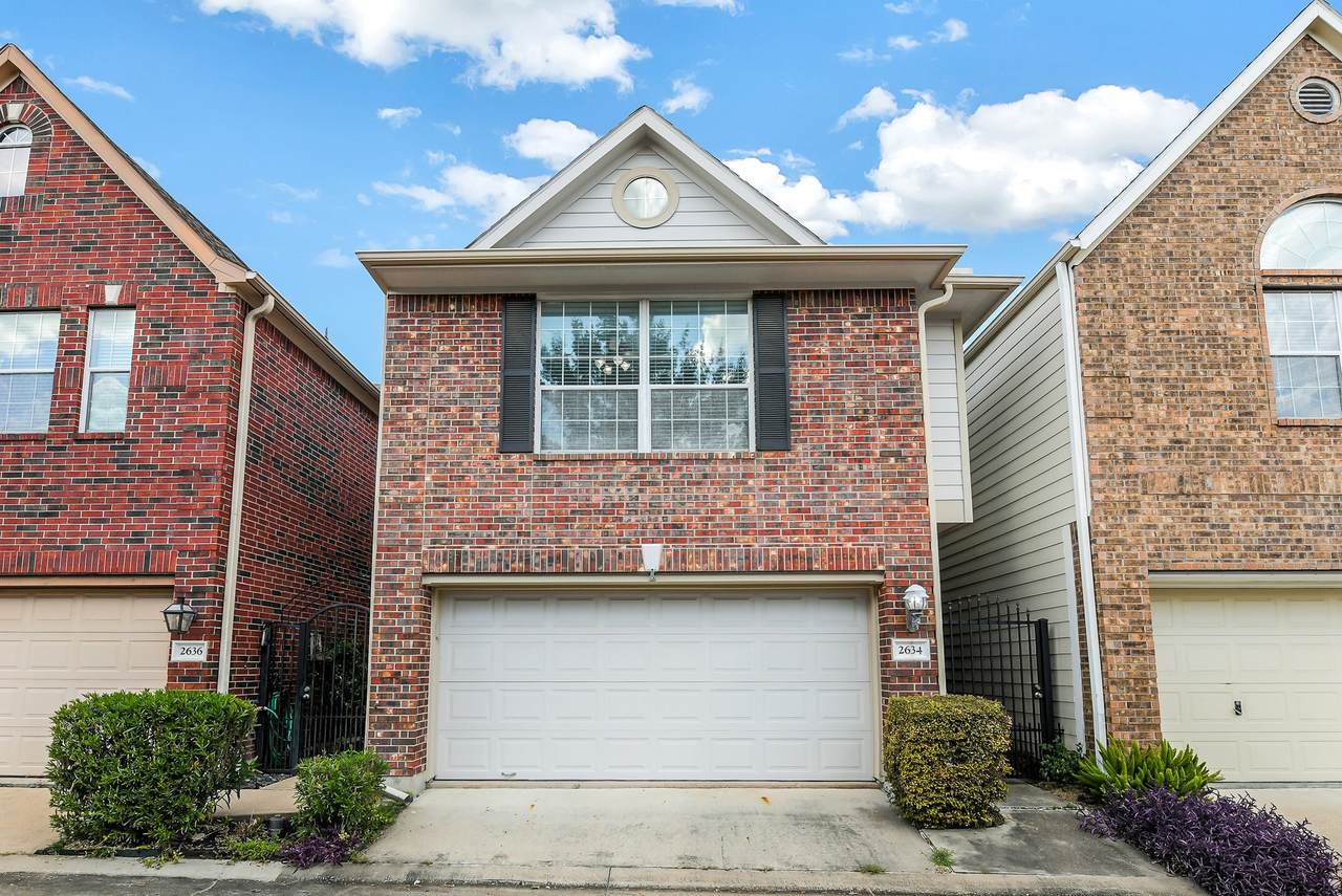 2634 Couch Street - Photo 1