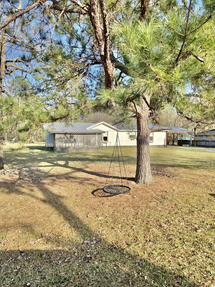 366 County Road 3182 - Photo 1