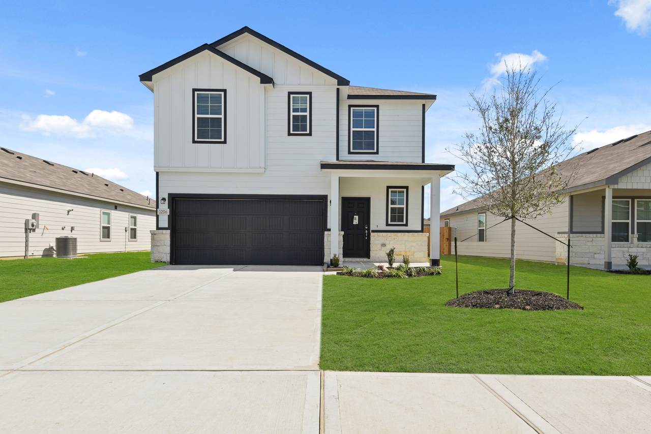 1206 Point Lookout Drive - Photo 1