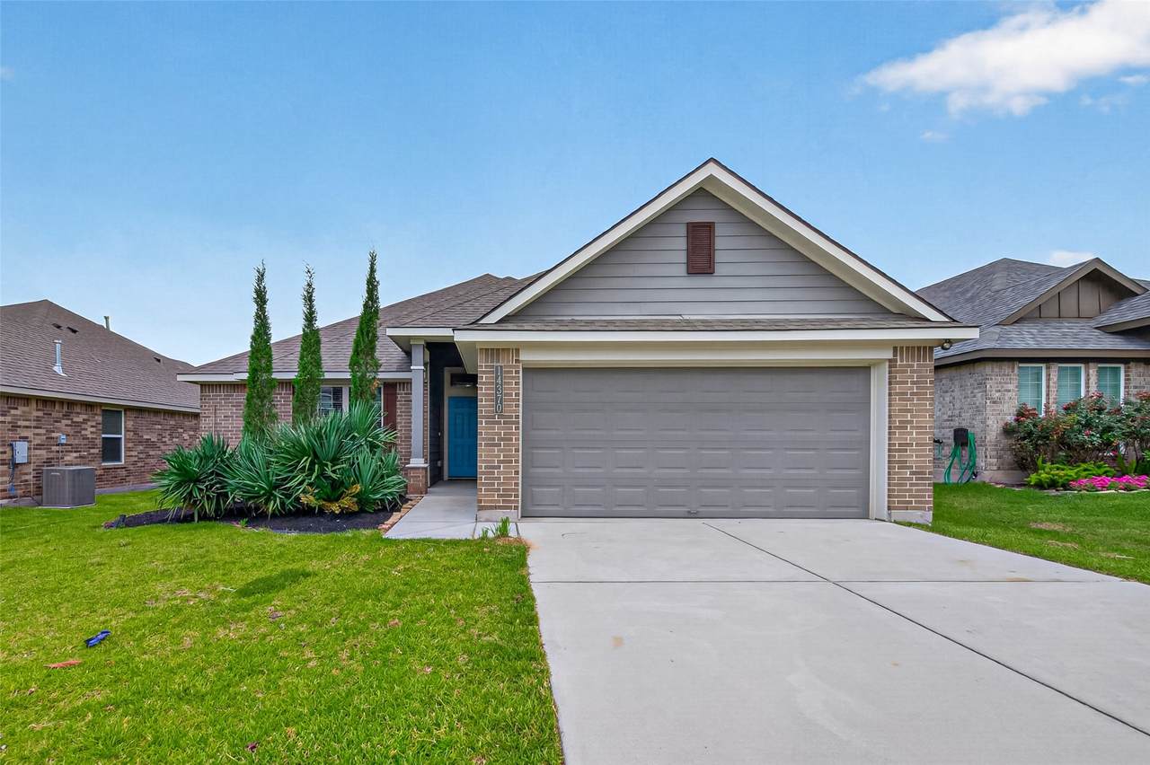 14370 Summerchase Circle - Photo 1