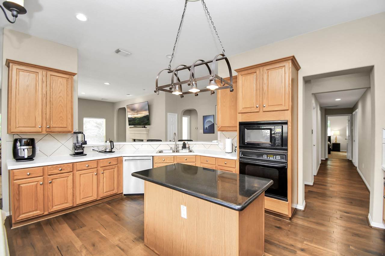 3506 Paluxy Circle - Photo 1