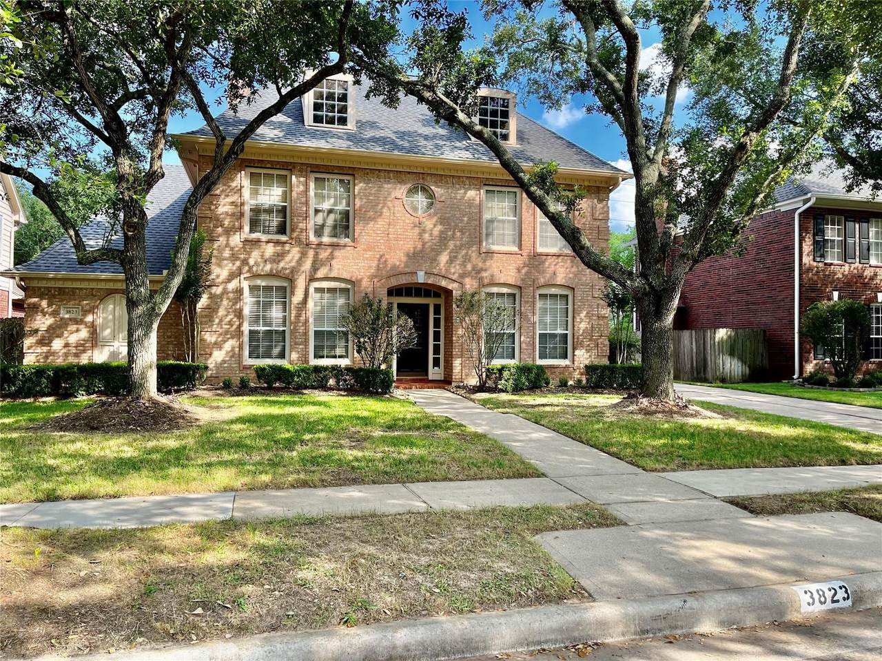 3823 Elkins Road - Photo 1