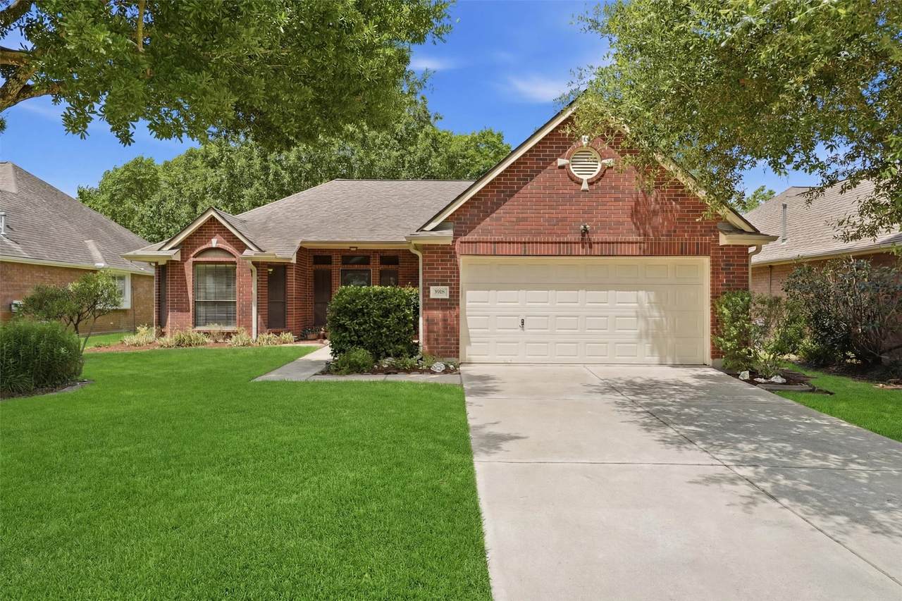3918 Peach Hollow Circle - Photo 1
