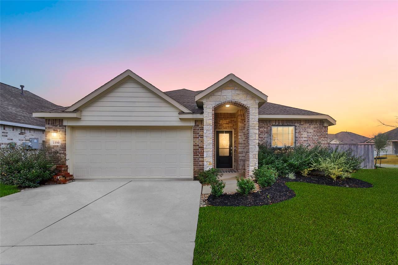 1386 Antigua Drive - Photo 1