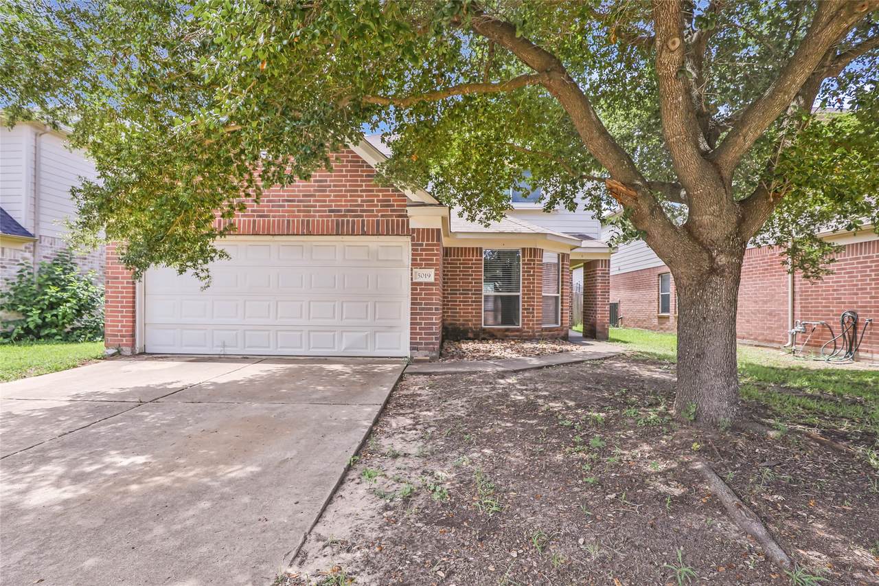 5019 Packard Elm Court - Photo 1
