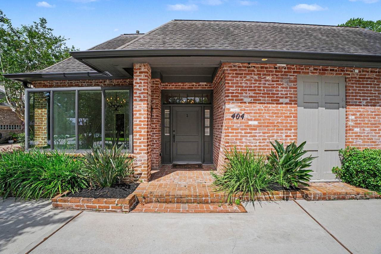 404 Bayou Cove Court - Photo 1
