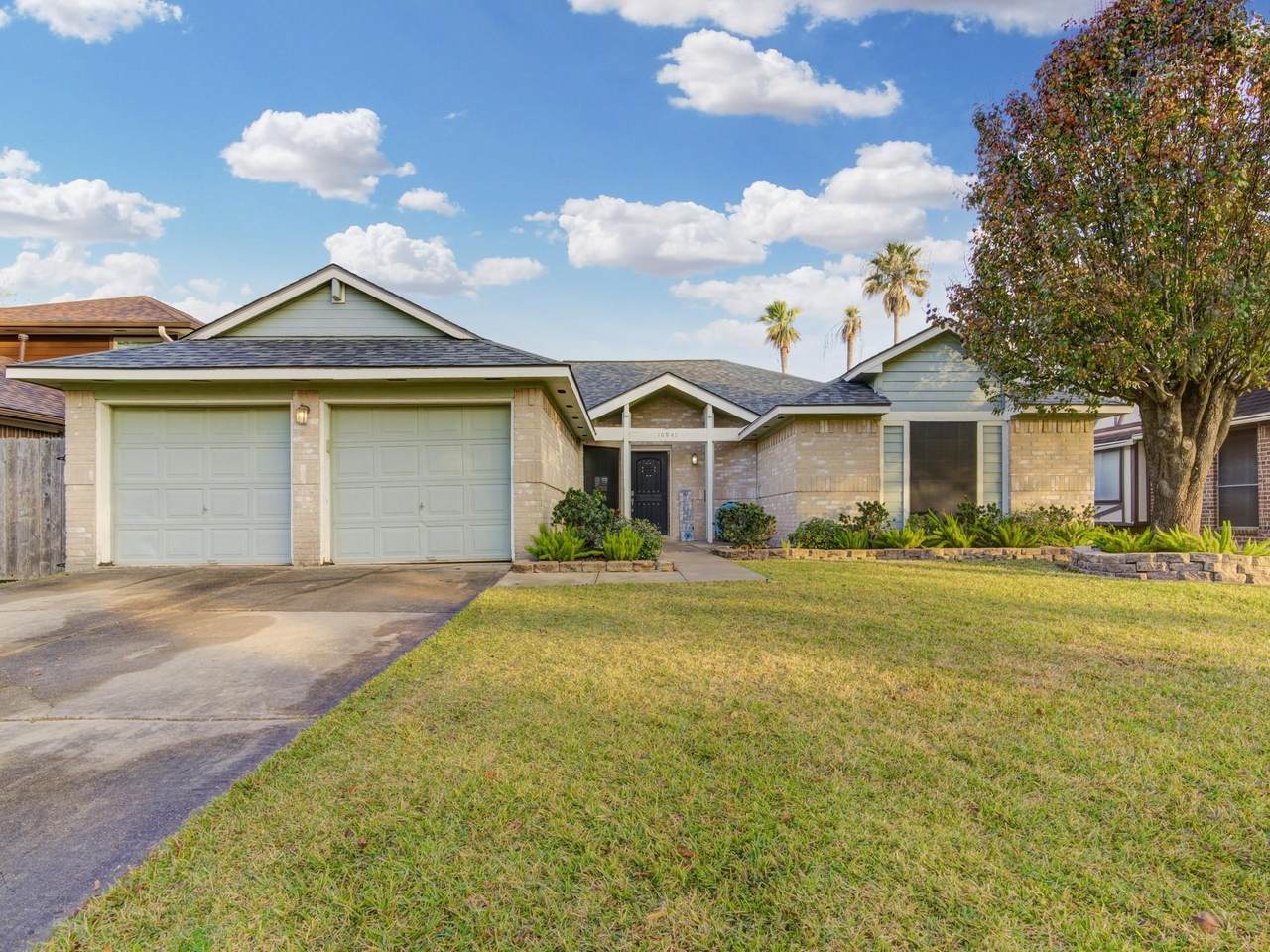 10941 Dogwood Drive - Photo 1