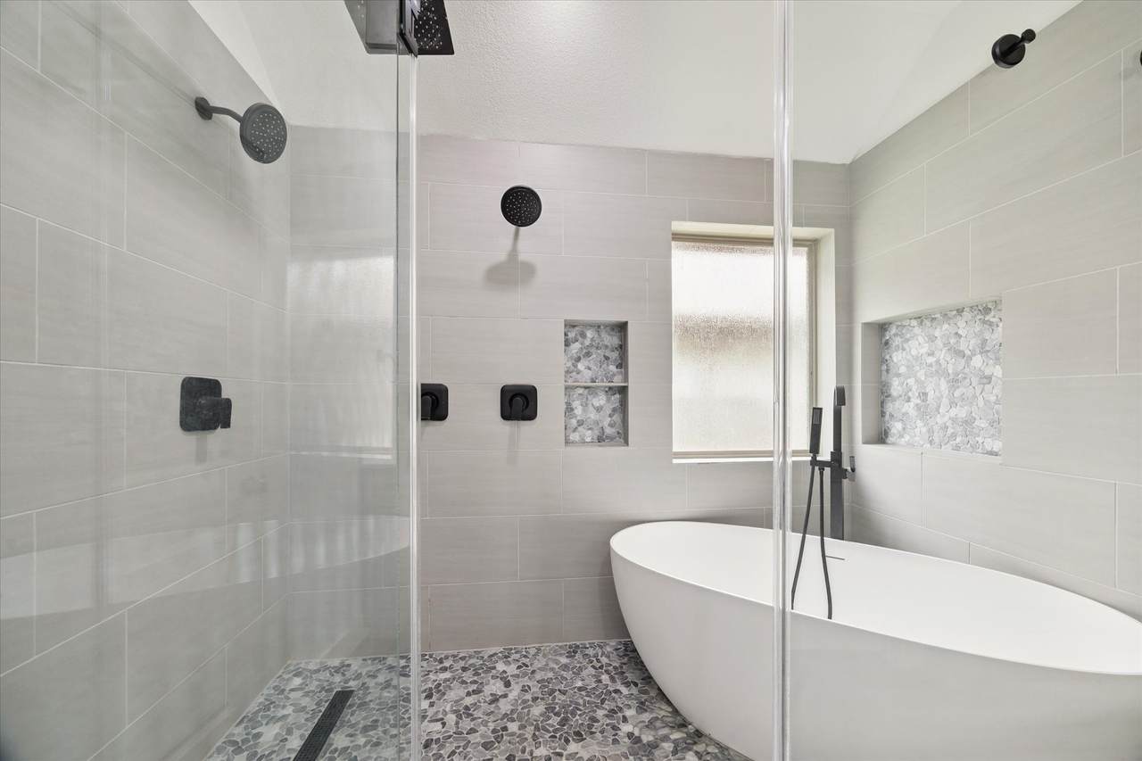 1600 Portia Lane - Photo 1