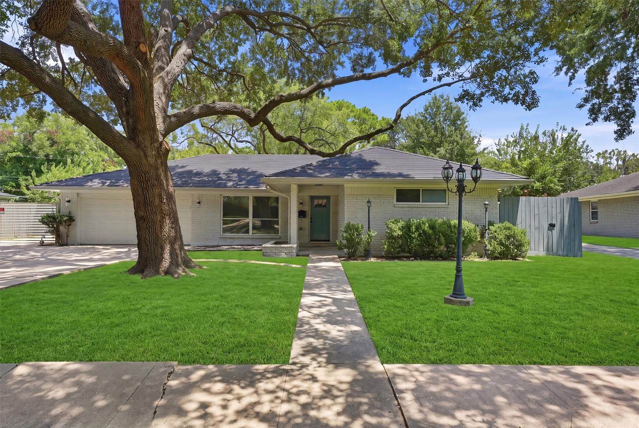 11907 Renwick Drive - Photo 1