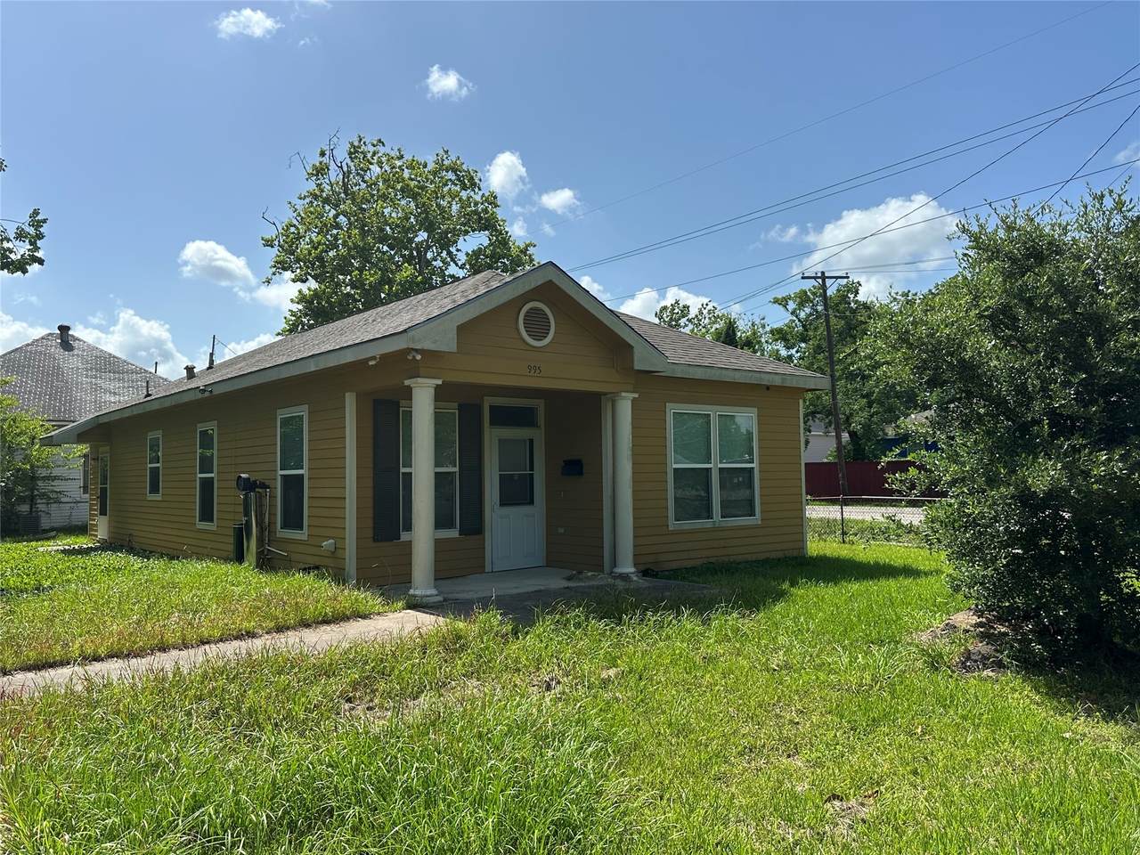 995 Ewing Street - Photo 1