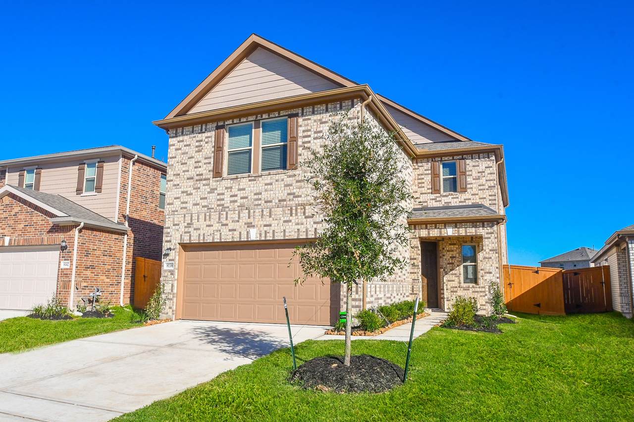 8138 Leisure Point Drive - Photo 1