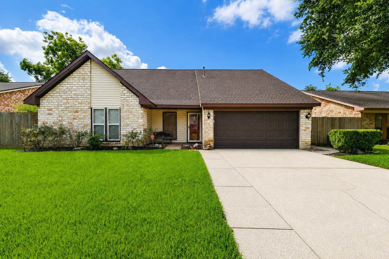 9818 Sagepike Drive - Photo 1