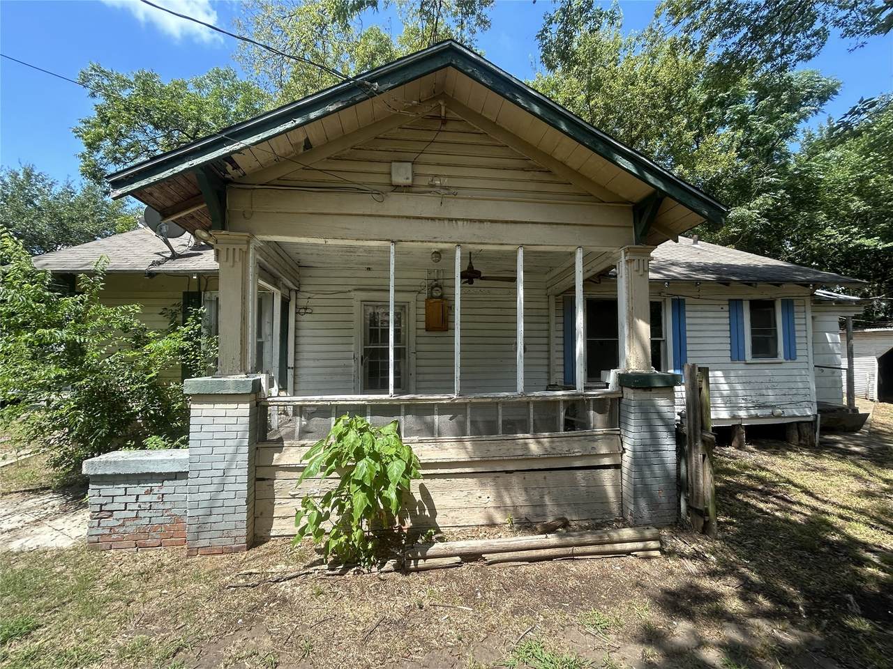 1430 Kaufman Street - Photo 1