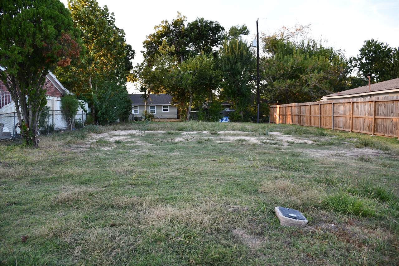 2511 Morningside Lane - Photo 1