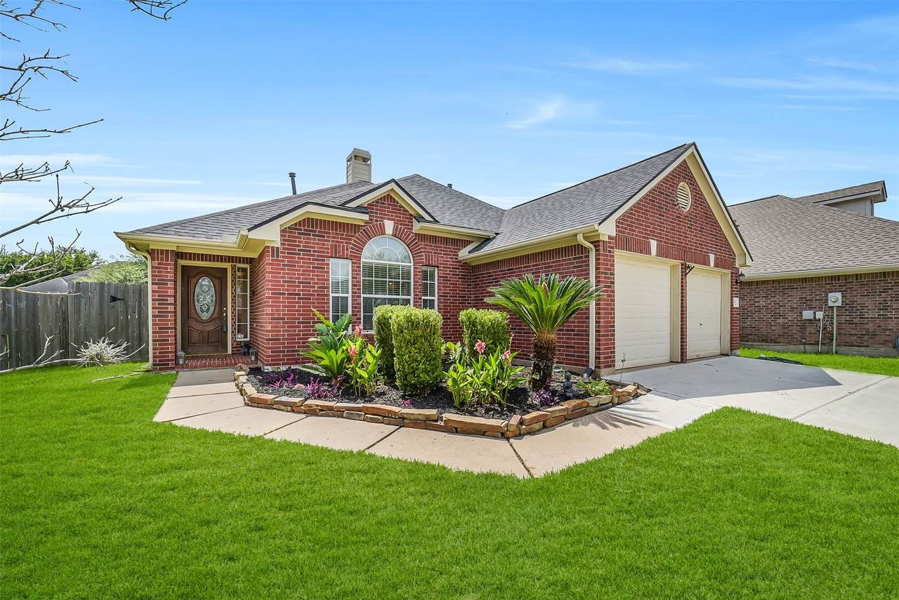 3811 Lake Ballinger Lane - Photo 1