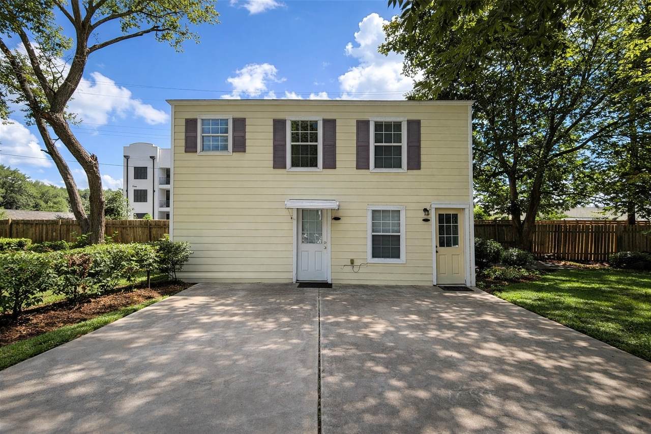 422 Burleson Street - Photo 1