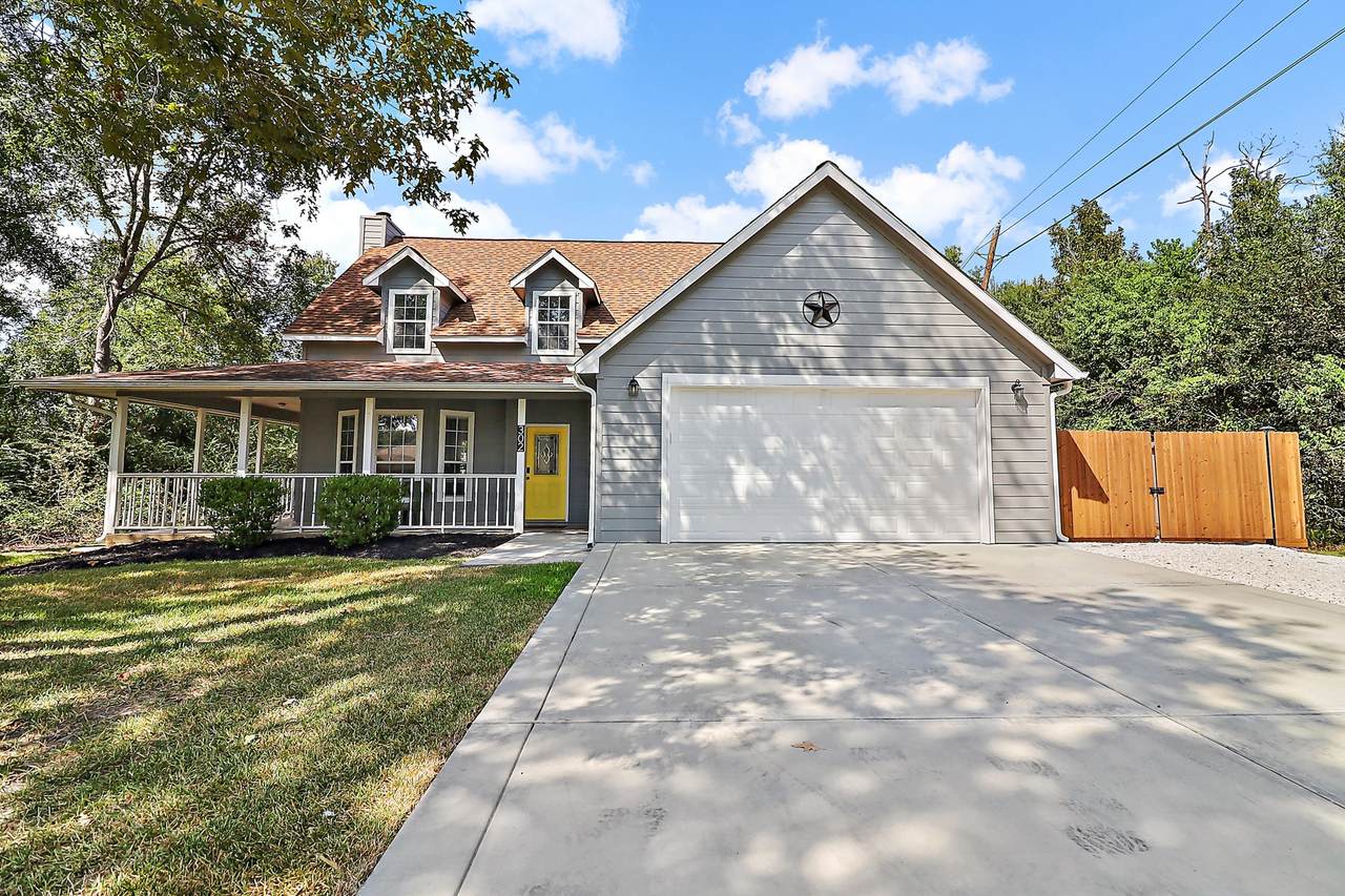 302 Pelican Drive - Photo 1