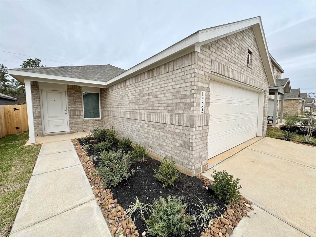 14885 North Ascot Bend Circle - Photo 1