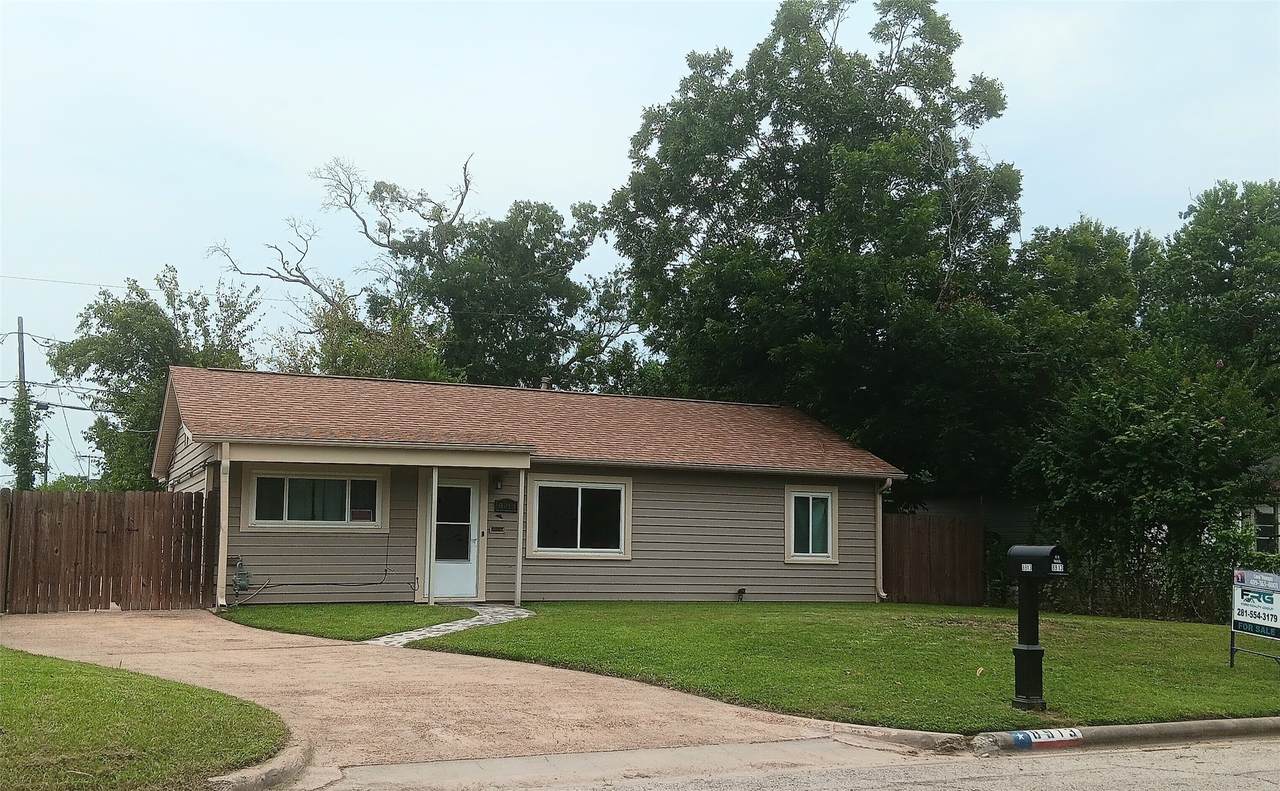 8913 Linda Vista Road - Photo 1