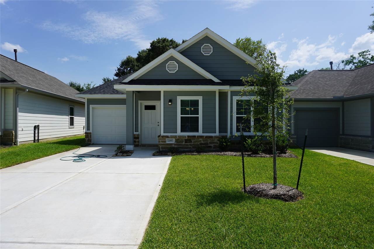 11893 East Gate Drive - Photo 1
