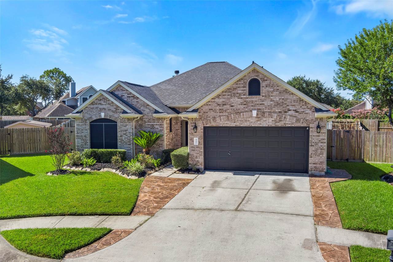 9506 Eddys Edge Court - Photo 1