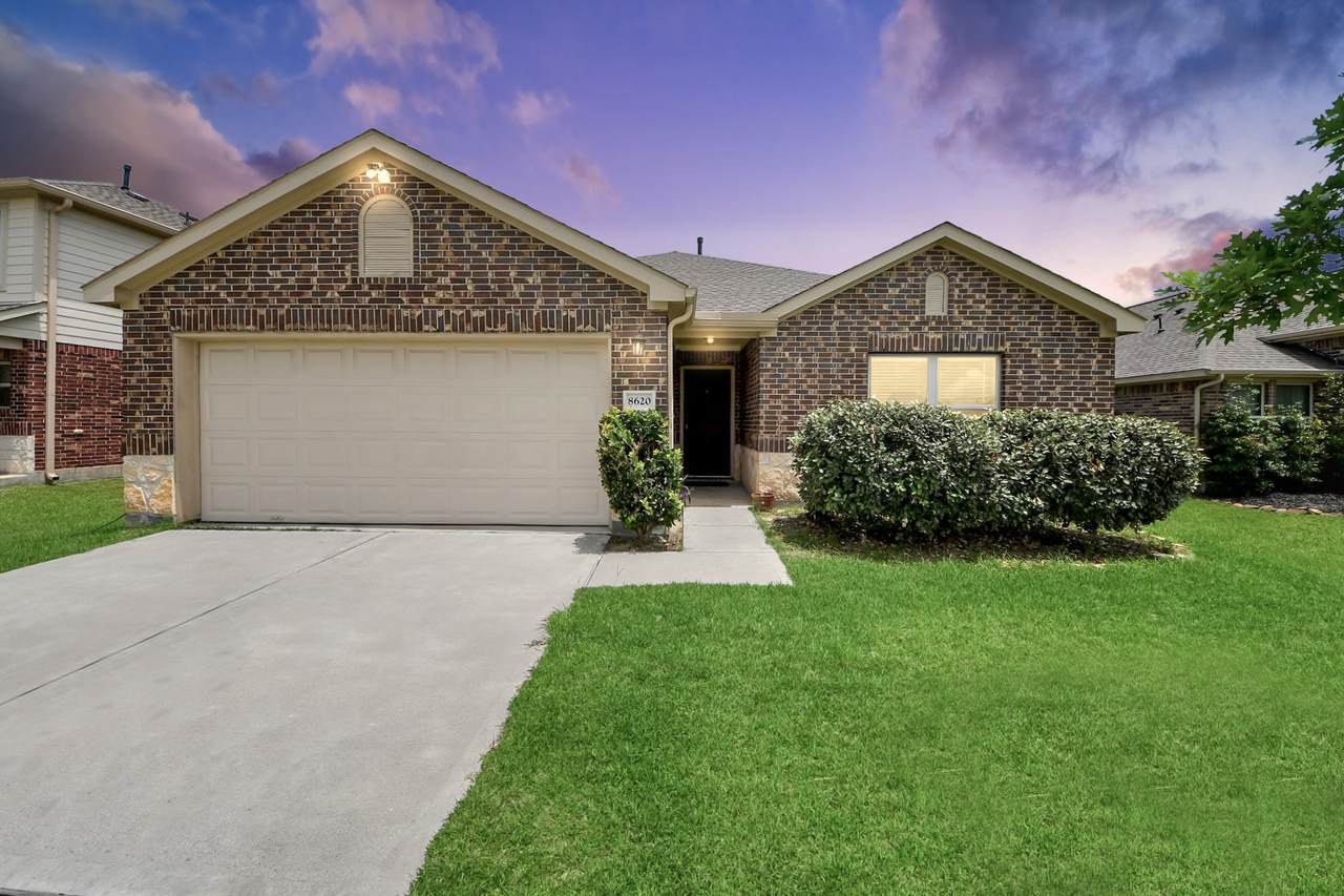 8620 Havana Drive - Photo 1