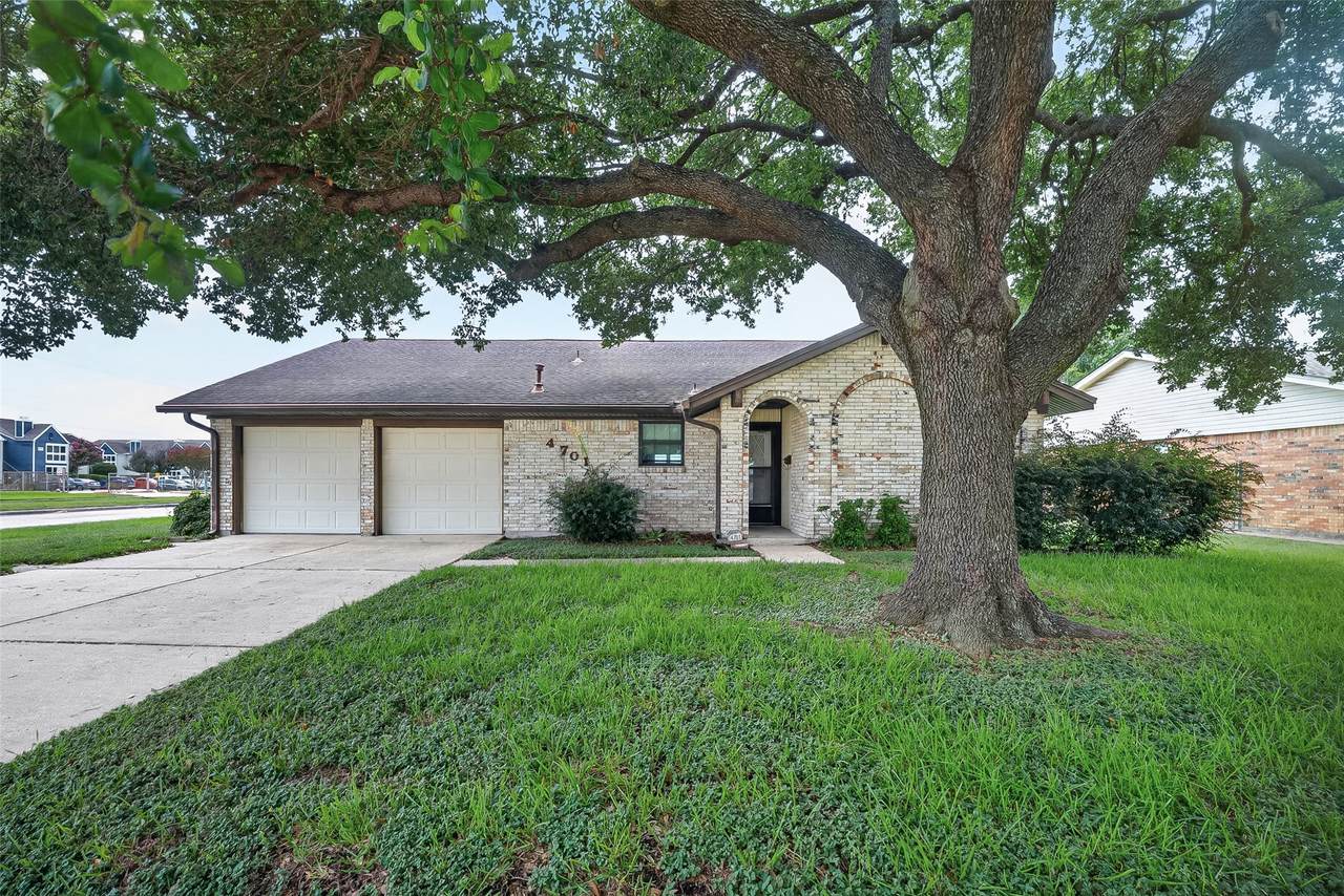 4701 Crepe Myrtle Lane - Photo 1