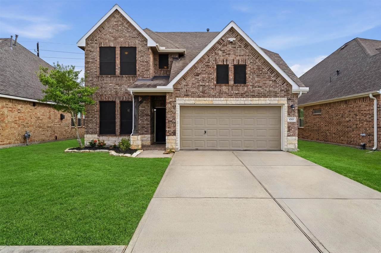 4743 Bay Vista Drive - Photo 1