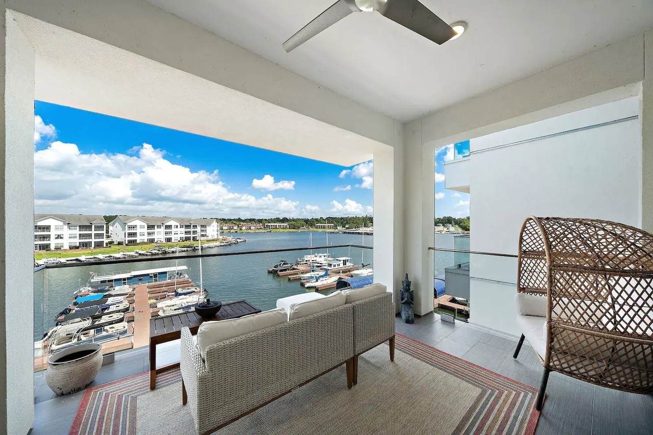 199 Waterpoint Court - Photo 1