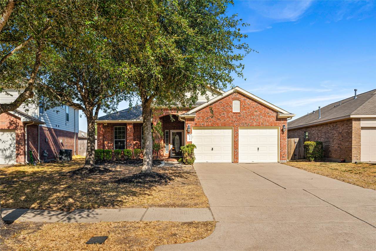 6726 Wide Creek Drive - Photo 1