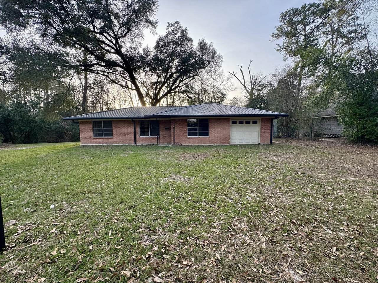 370 Johnson Street - Photo 1