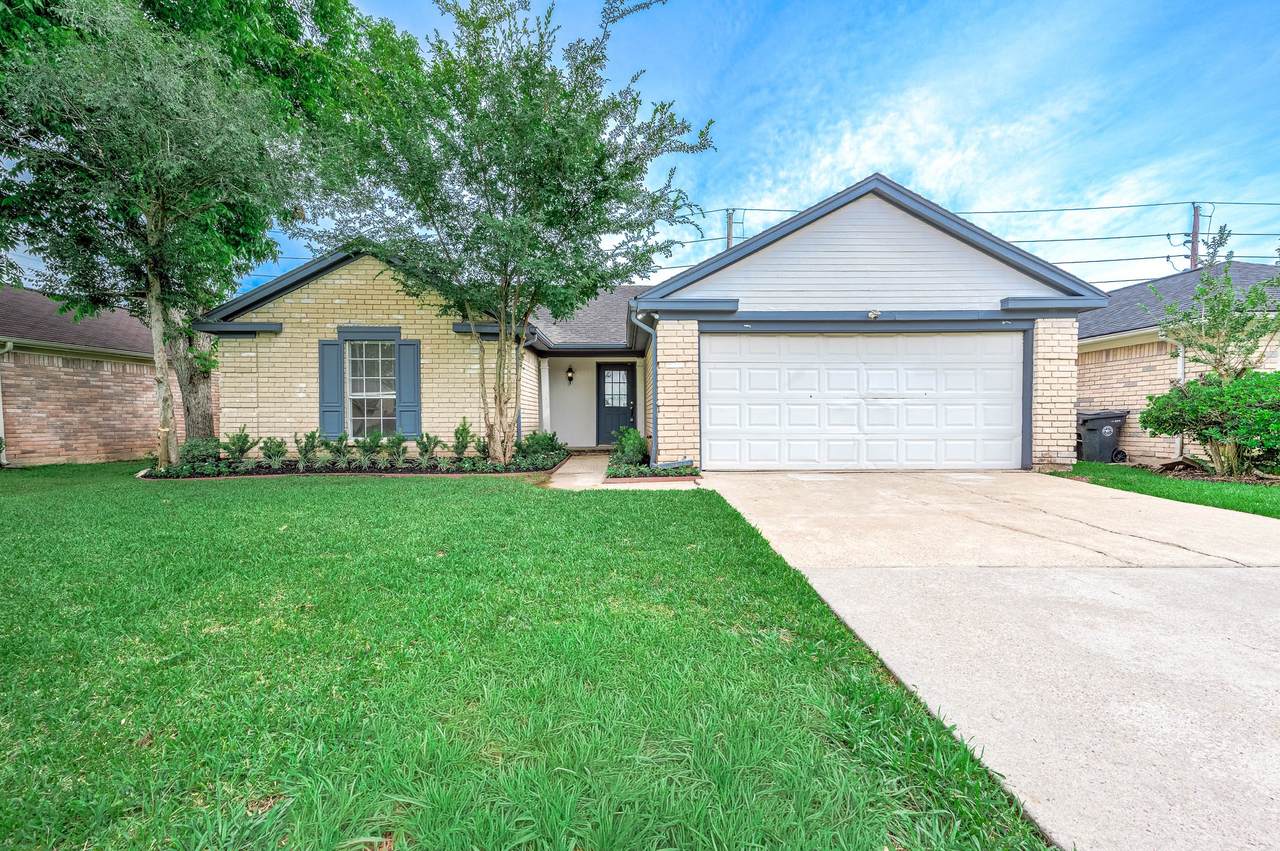 3411 Heatherock Circle - Photo 1