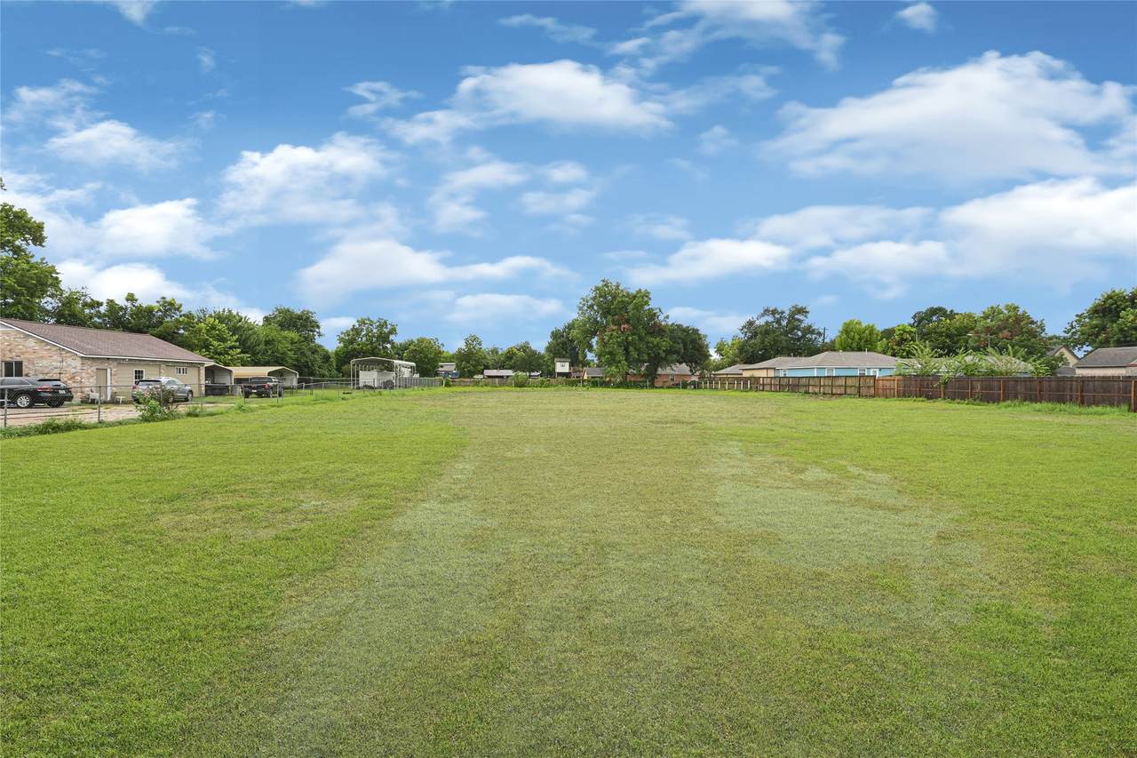 9517 Aldine Westfield Road - Photo 1