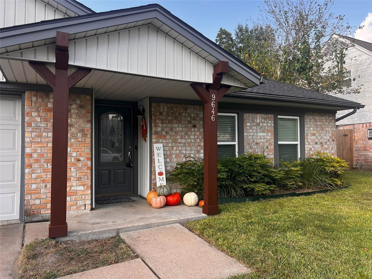 9646 Springview Lane - Photo 1