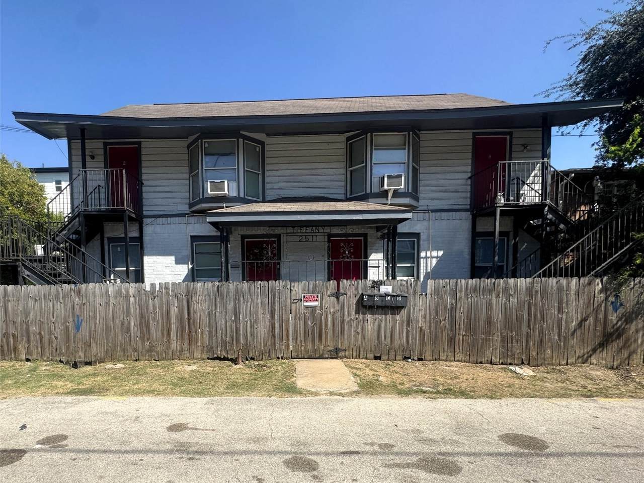 2511 Rosalie Street - Photo 1