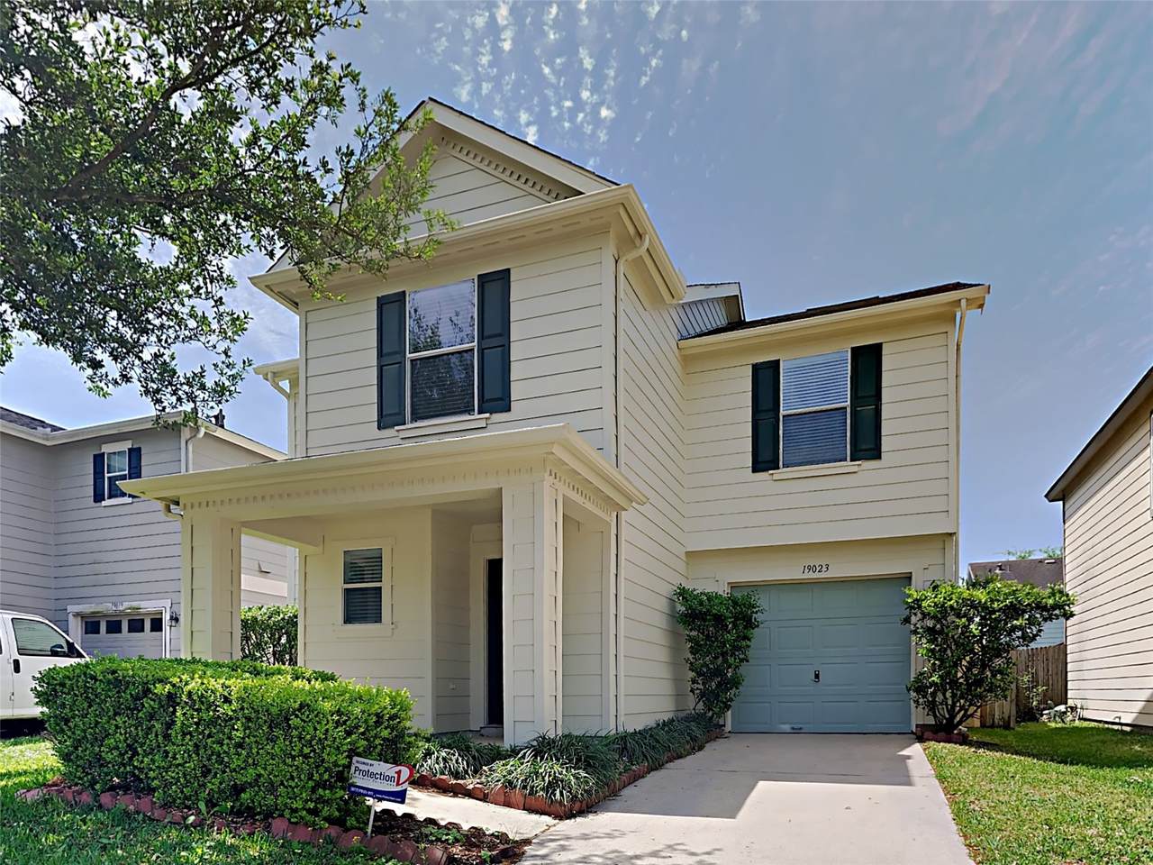 19023 Remington Park Drive - Photo 1