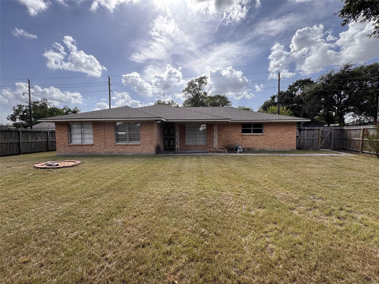 5523 Sweetbay Lane - Photo 1