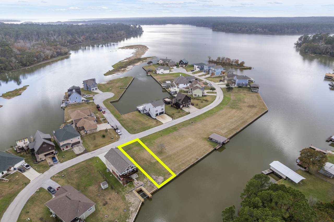 52 Cypress Bend - Photo 1