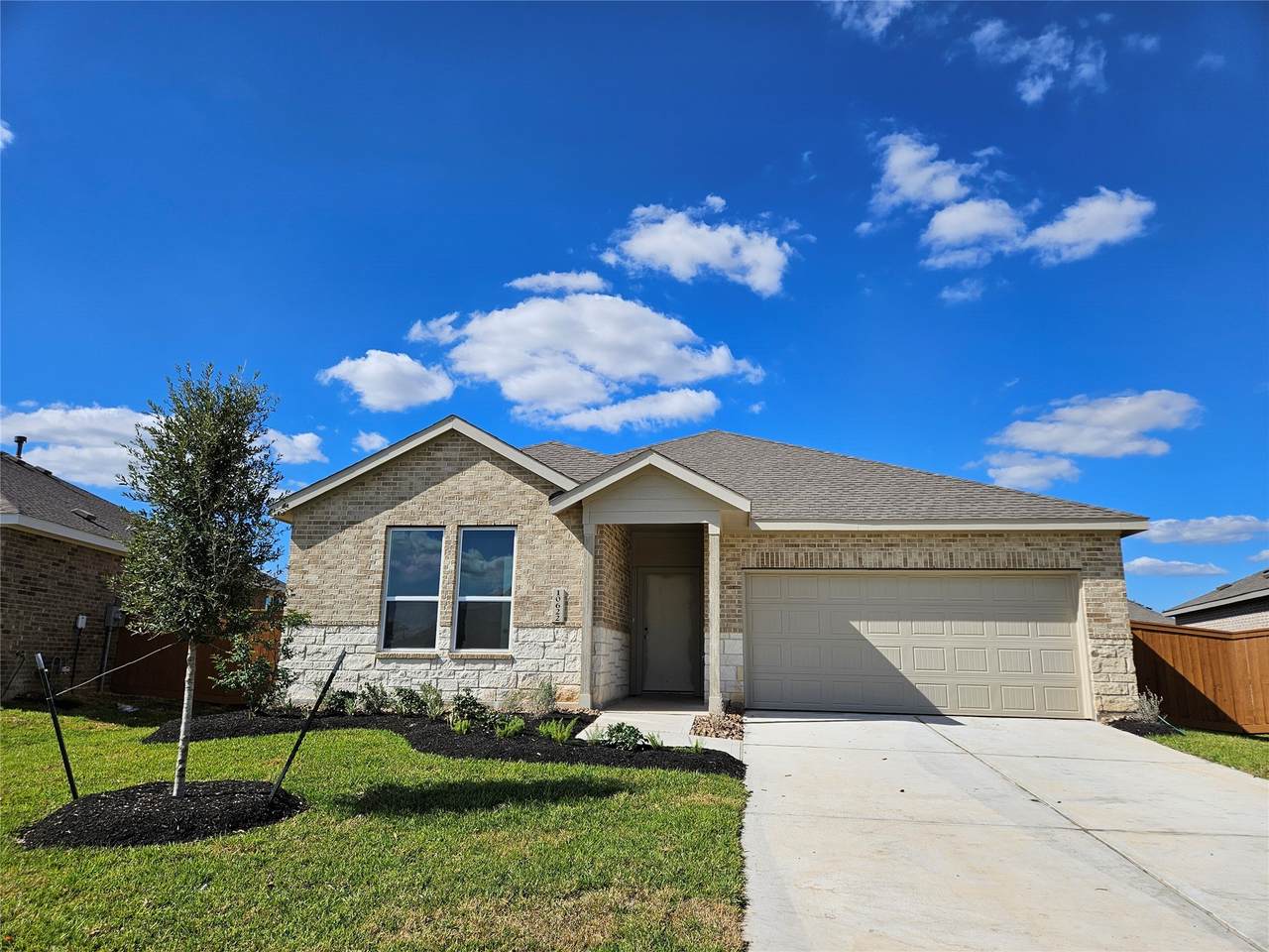28622 Bluebonnet Grotto Drive - Photo 1