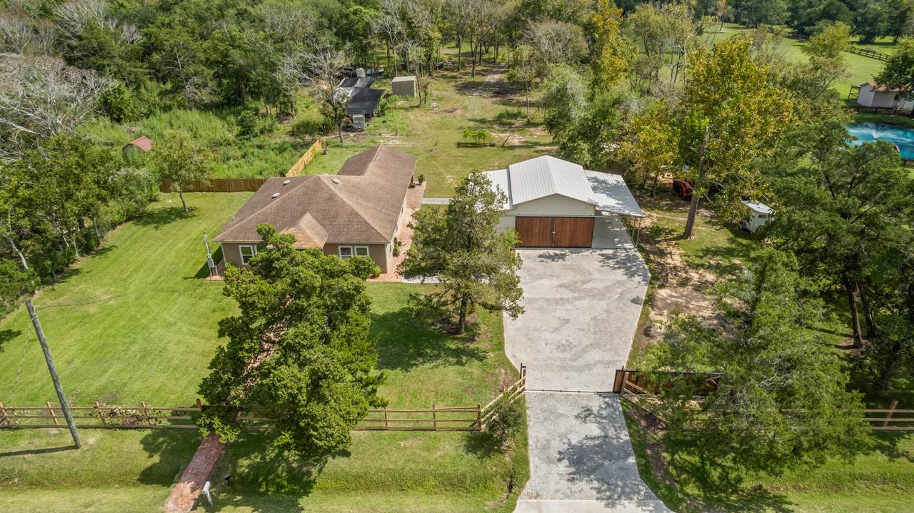 5811 Avenue G 1/2 - Photo 1