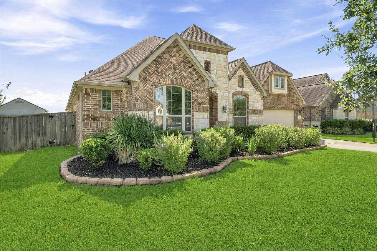6603 Hollow Bay Court - Photo 1