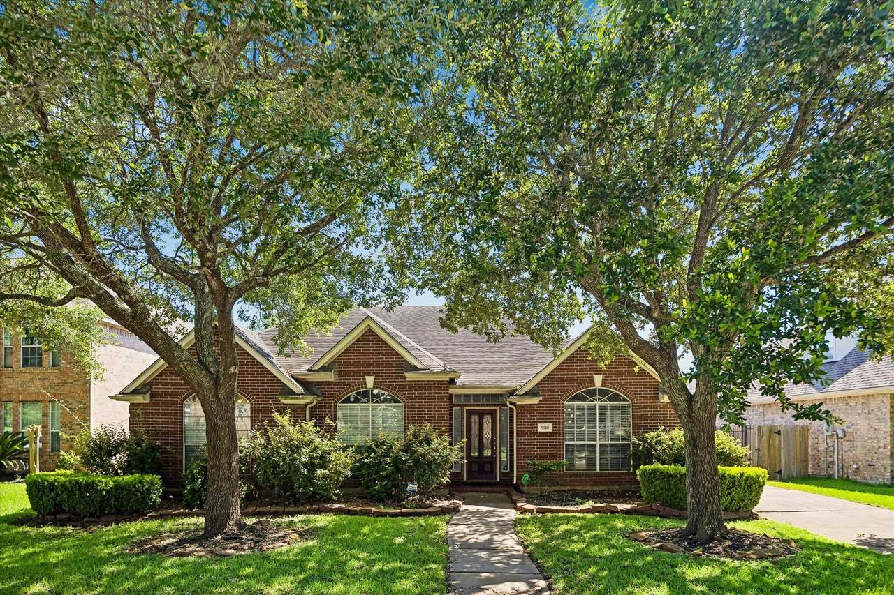 5918 Amherst Court - Photo 1