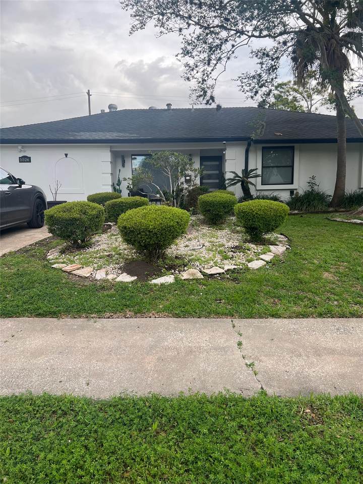 5526 Kuldell Drive - Photo 1