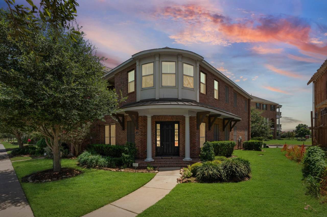 118 Stadium Drive - Photo 1