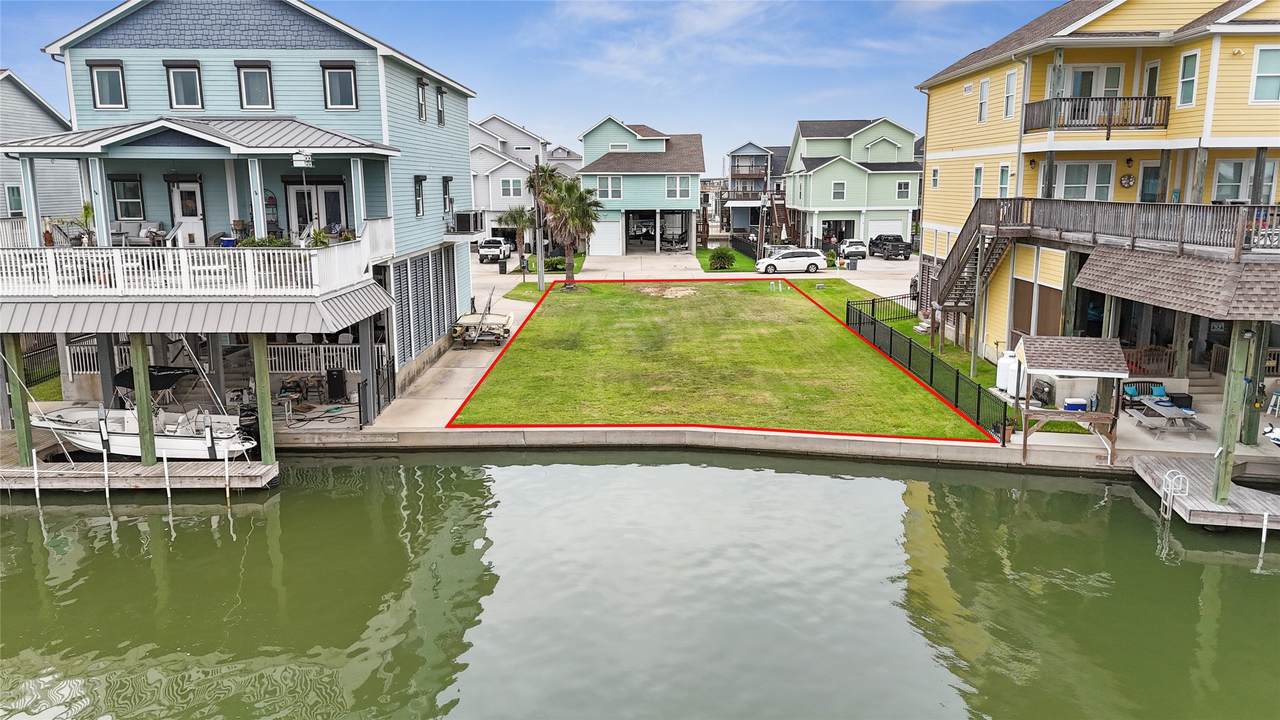 413 Amanda Circle - Photo 1