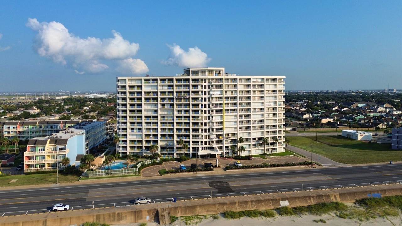 7700 Seawall Boulevard - Photo 1
