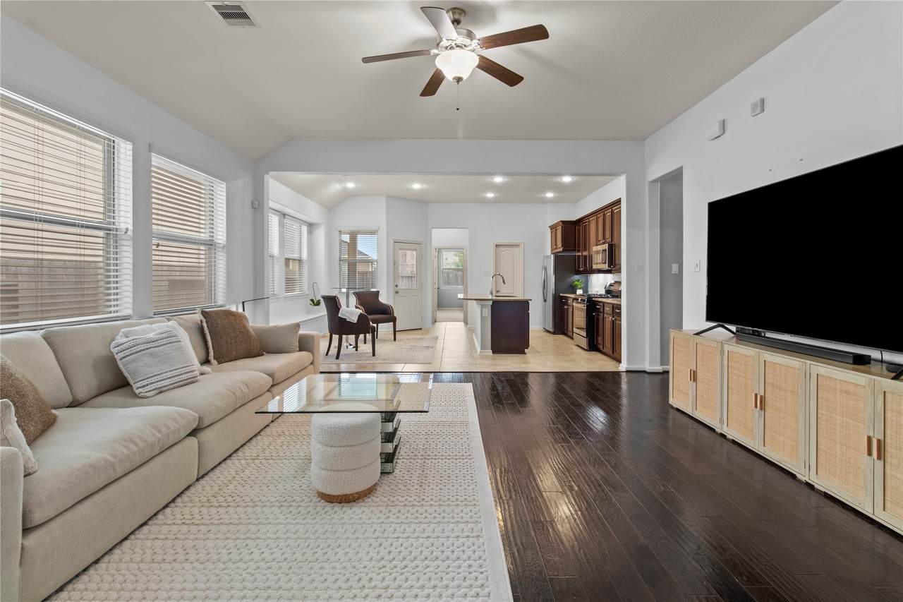 1611 Summer City Drive - Photo 1