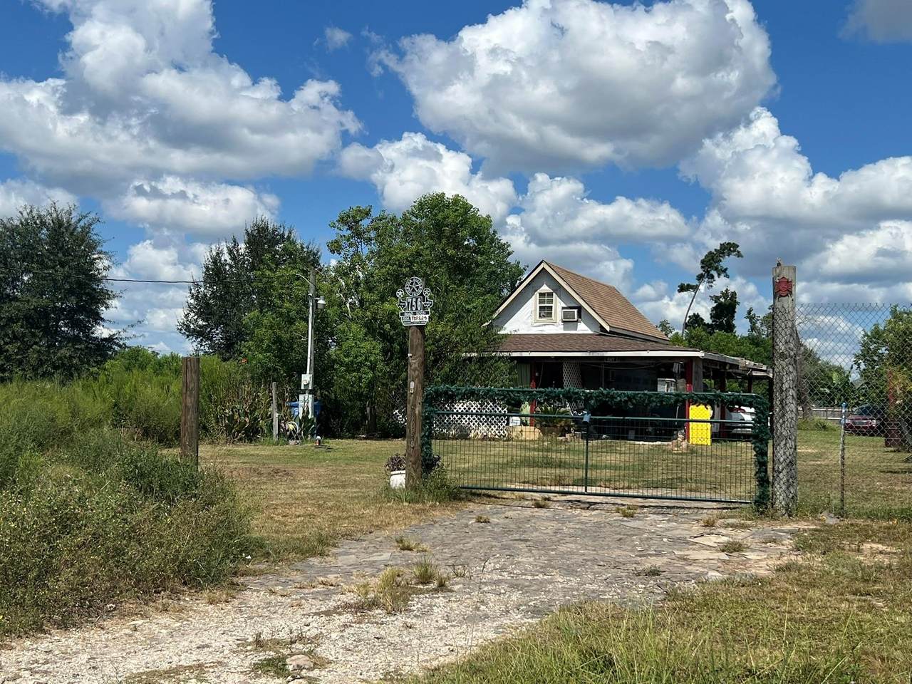 https://bt-photos.global.ssl.fastly.net/harmls/orig_boomver_1_94305432-2.jpg