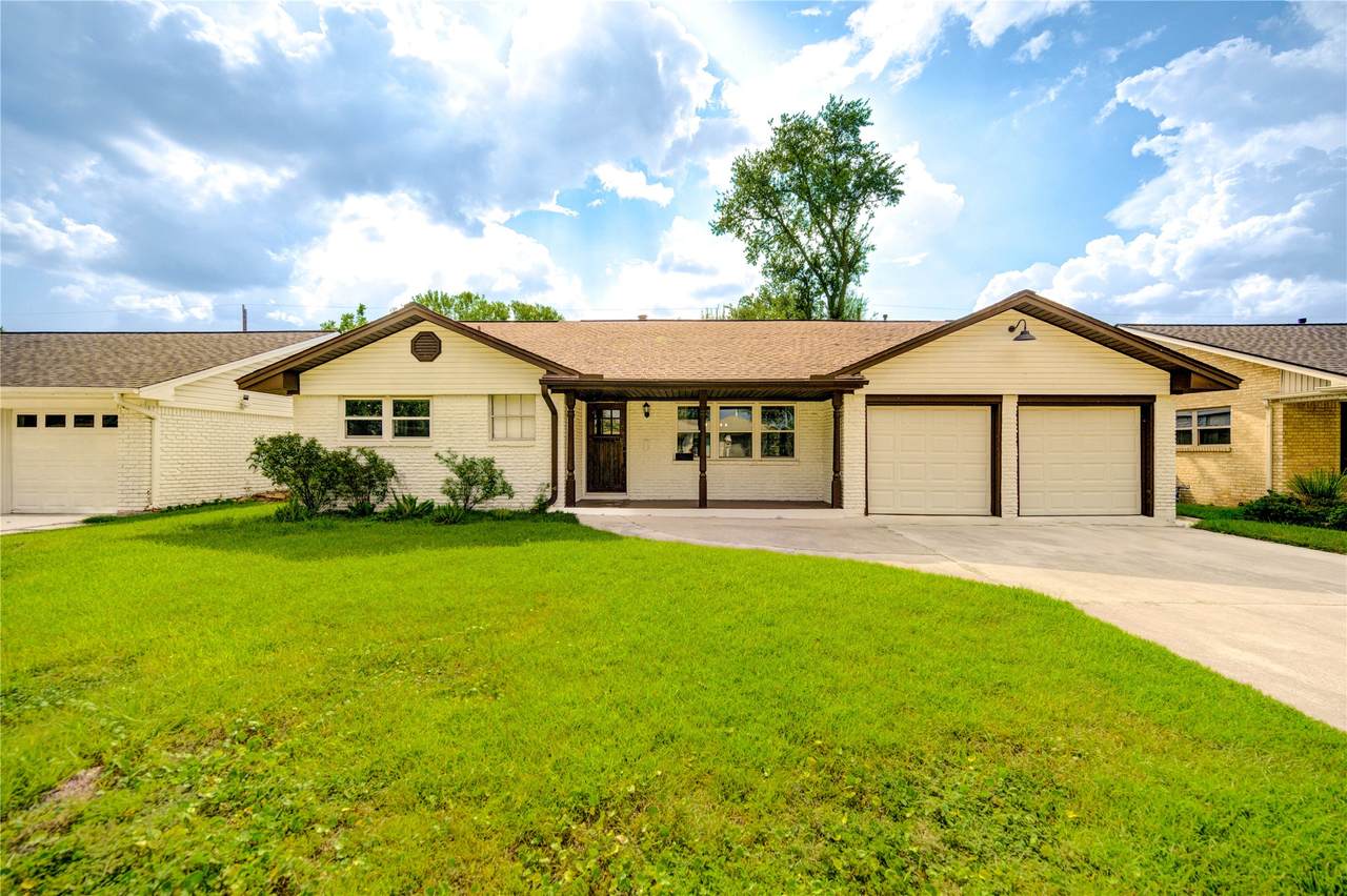 1827 Millwood Drive - Photo 1